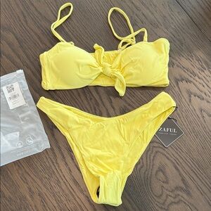 Zaful Bright Yellow Tie-Knot Bandeau Bikini Set